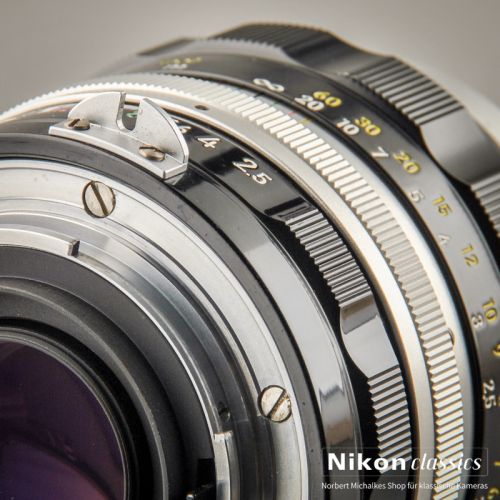 Nikon Nikkor-P Auto 10,5/2,5 nonAI "Berg-und Tal" (Zustand A/A-)
