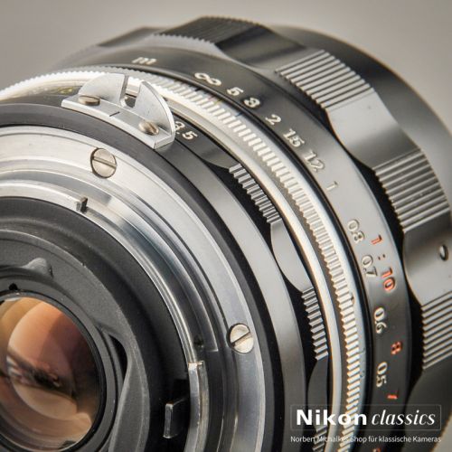 Nikon Micro-Nikkor 55/3,5 nonAI "Berg-und-Tal" (Zustand A-)