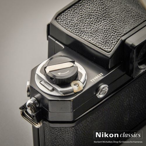 Nikon F "Eyelevel" schwarz mit Prismensucher (Zustand A-/AB)