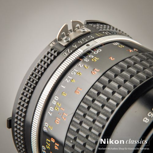 Nikon Micro-Nikkor 55/2,8 AIS (Zustand A/A-)