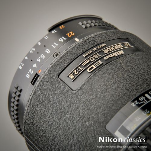 Nikon AF Nikkor 180/2,8 ED-IF (Zustand A/A-)