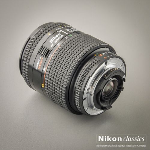 Preview: Nikon AF-D Zoom-Nikkor 28-105/3,5-4,5 (Zustand A/A-)