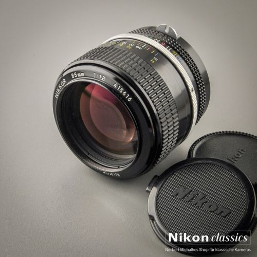 Nikon Nikkor 85/1,8 nonAI (Condition A/A-)