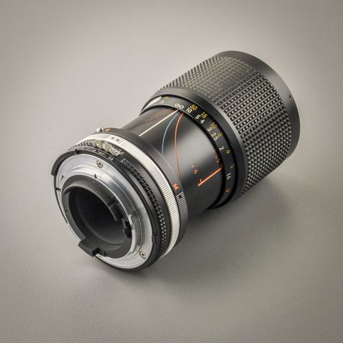 Preview: Nikon Zoom-Nikkor 35-105/3,5-4,5 AIS Macro (Condition A-)