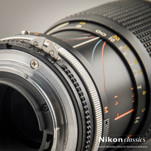 Nikon Zoom-Nikkor 35-105/3,5-4,5 AIS Macro (Zustand A-)