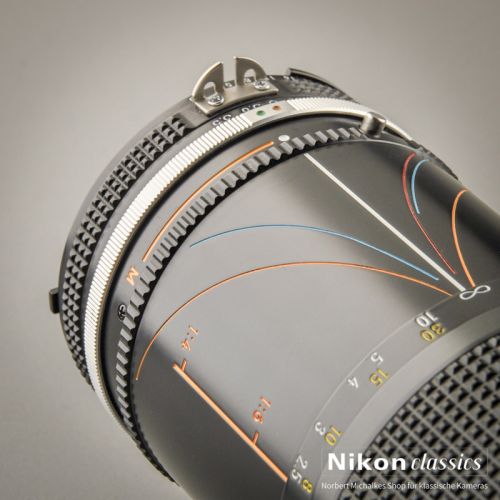 Nikon Zoom-Nikkor 35-200/3,5-4,5 AIS Macro (Zustand A/A-)