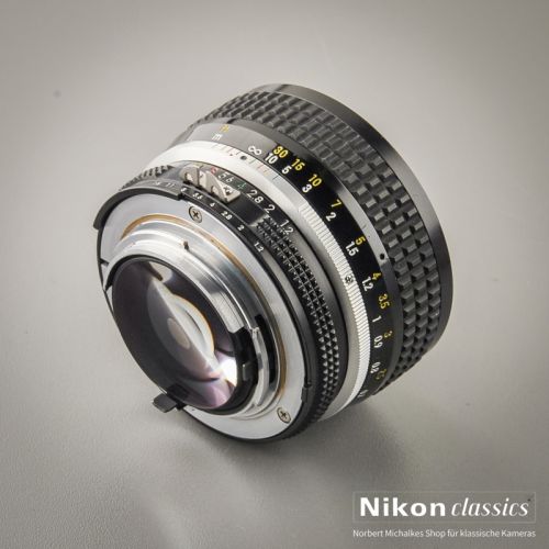 Nikkormat EL schwarz (Zustand A-/AB)