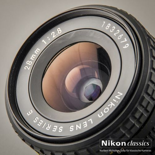 Nikon 28/2,8 AIS Serie E (Zustand A+)