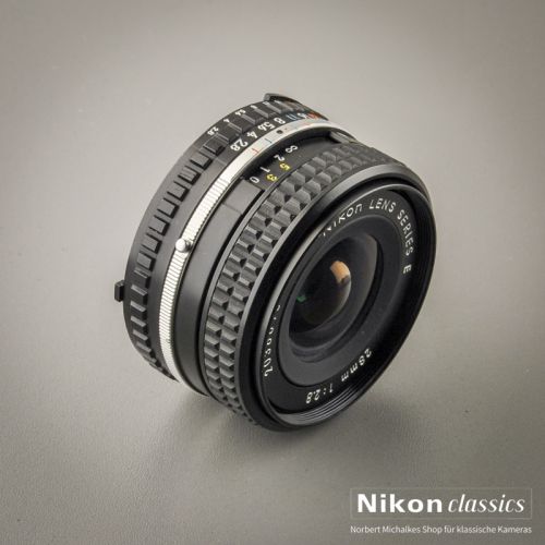 Nikon 28/2,8 AIS Series E (Condition A)
