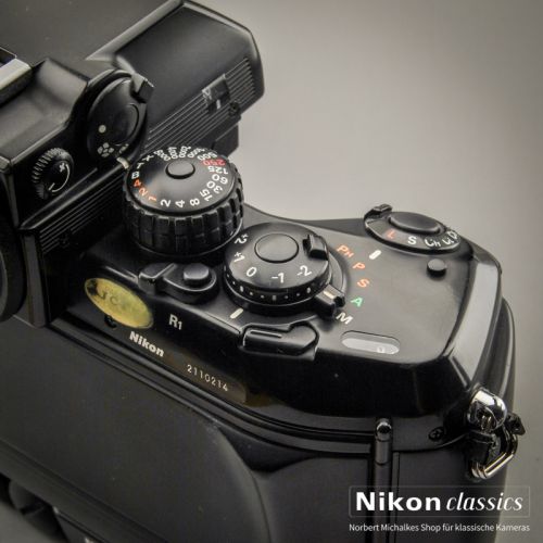 Preview: Nikon F4s mit MB-21 (Zustand A-)