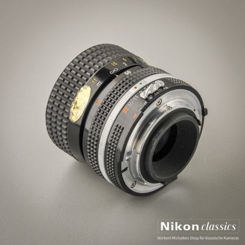 Preview: Nikon Zoom-Nikkor 35-70/3,3-4,5 AIS (Zustand A-)