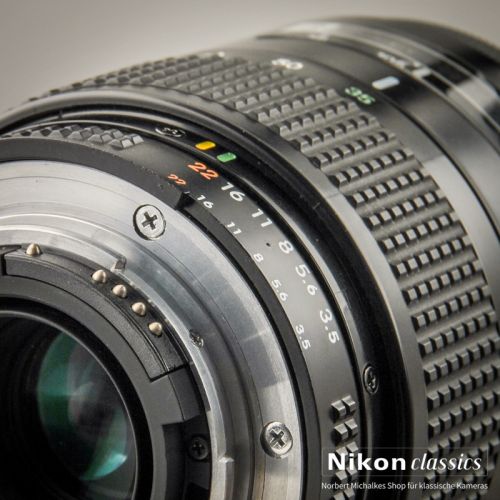 Nikon AF Zoom-Nikkor 35-105/3,5-4,5 (Zustand A-/AB)