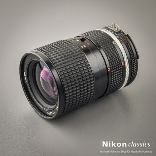 Nikon Zoom-Nikkor 35-70/3,5 AIS (Condition A/A-)