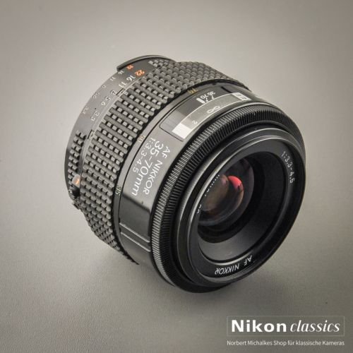 Nikon AF Zoom-Nikkor 35-70/3,3-4,5 (Zustand A-)