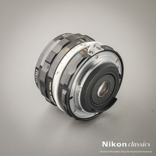 Nikon Nikkor-H Auto 28/3,5 nonAI "Berg-und-Tal" (Zustand A)