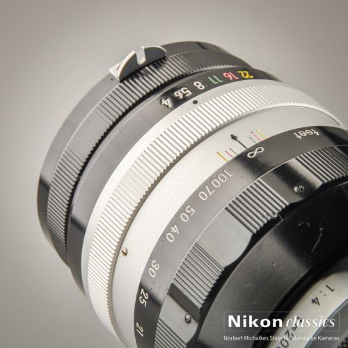 Nikon Nikkor-Q Auto 200/4 nonAI Nippon Kogaku "Berg-und-Tal"  (Zustand A-)
