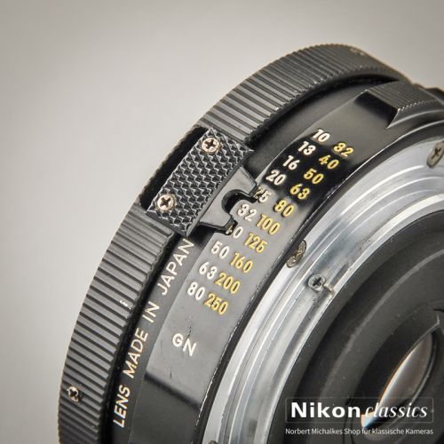Nikon GN Auto Nikkor 45/2,8 nonAI  (Zustand A-)