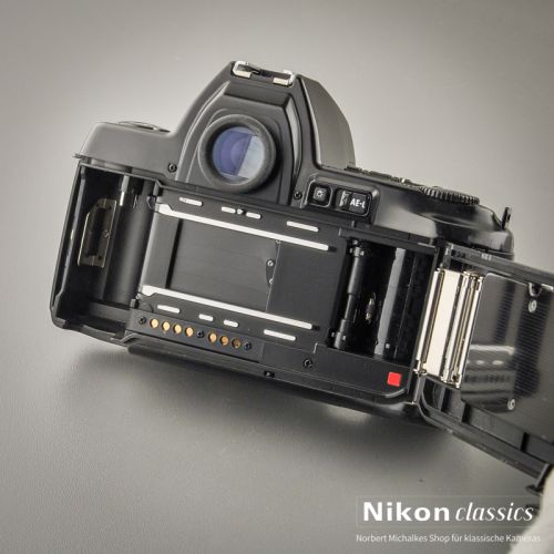 Nikon F801s (Condition A/A-)