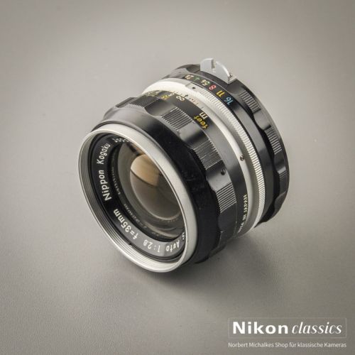Preview: Nikon Nikkor-S Auto 35/2,8 nonAI "Berg-und-Tal" (Zustand A-)