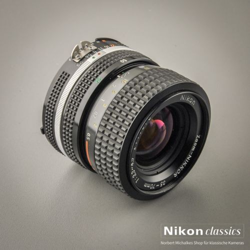 Nikon Zoom-Nikkor 35-70/3,3-4,5 AIS (Condition A)