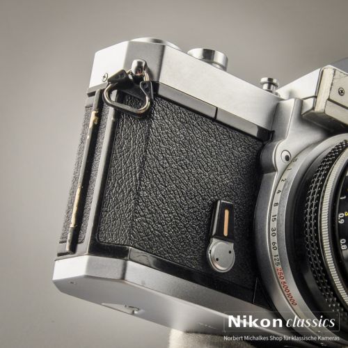 Nikkormat FTN mit Nikkor 50/2 (Zustand A-)