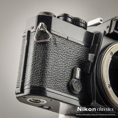 Nikon FE black (Condition A-)