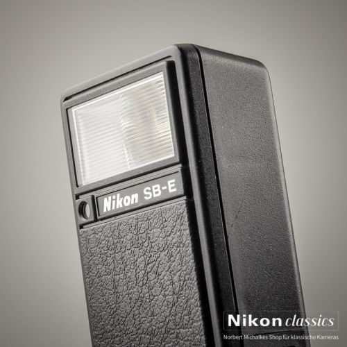 Nikon SB-E Strobe