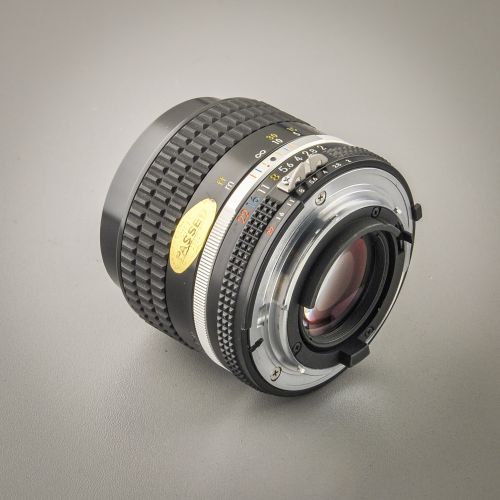 Preview: Nikon Nikkor 85/2,0 AIS  (Zustand A)