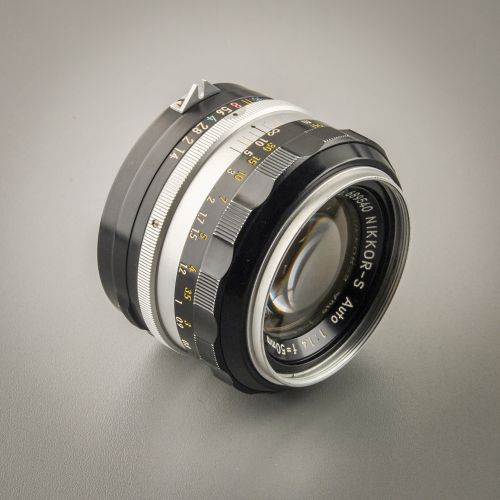 Nikon Nikkor-S Auto 50/1,4 nonAI "Berg-und-Tal" (Zustand A-)