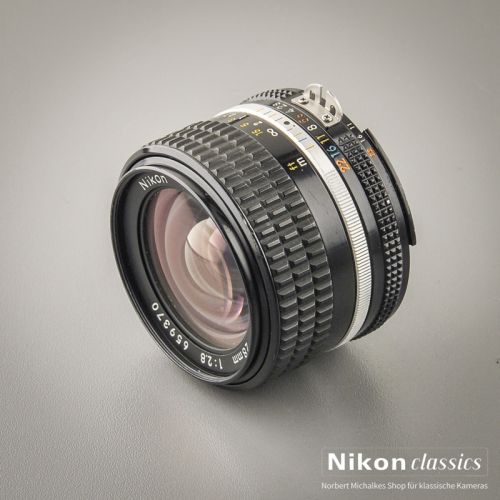 Nikon Nikkor 28/2,8 AIS (Zustand A-/AB)