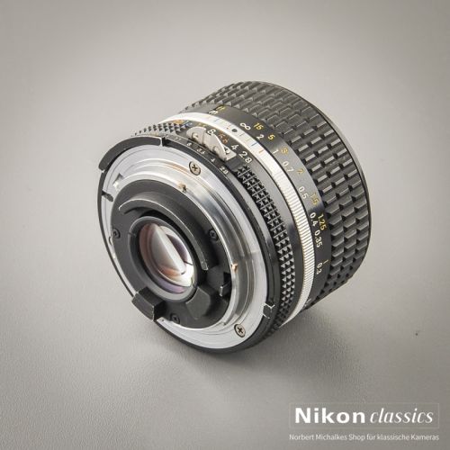 Nikon Nikkor 28/2,8 AIS (Zustand A-/AB)