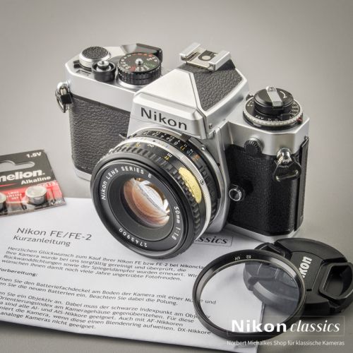 Nikon FE mit Nikon 50/1,8 Starter-Set (Zustand A)