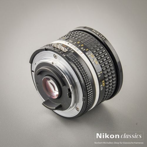 Nikon Nikkor 20/2,8 AIS (Zustand A-/AB)