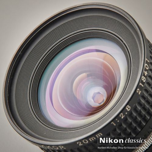 Nikon Nikkor 20/2,8 AIS (Zustand A-/AB)
