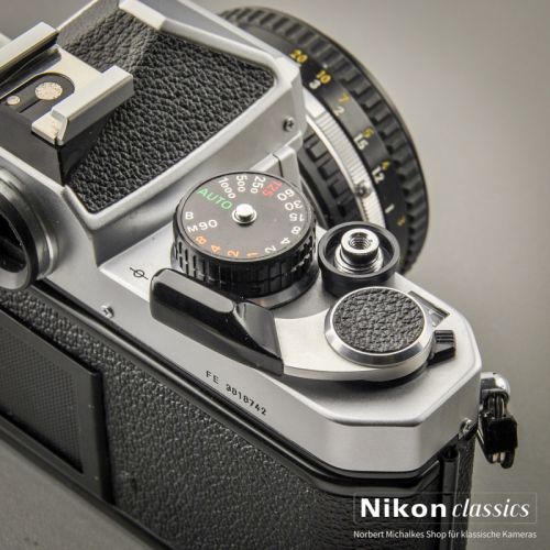 Preview: Nikon FE mit Nikon 50/1,8 Starter-Set (Zustand A)