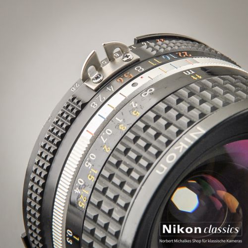 Nikon Nikkor 20/2,8 AIS (Zustand A-/AB)