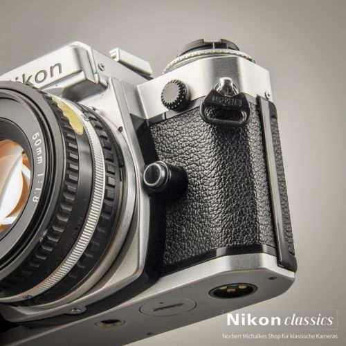 Nikon FE mit Nikon 50/1,8 Starter-Set (Zustand A)