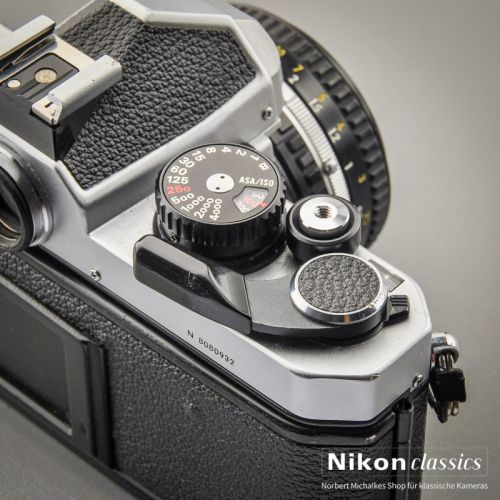 Nikon FM2n with 50/1,8 (Condition A-)
