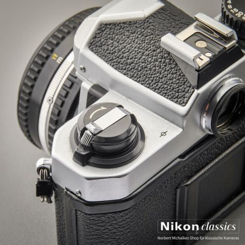 Nikon FM2n with 50/1,8 (Condition A-)