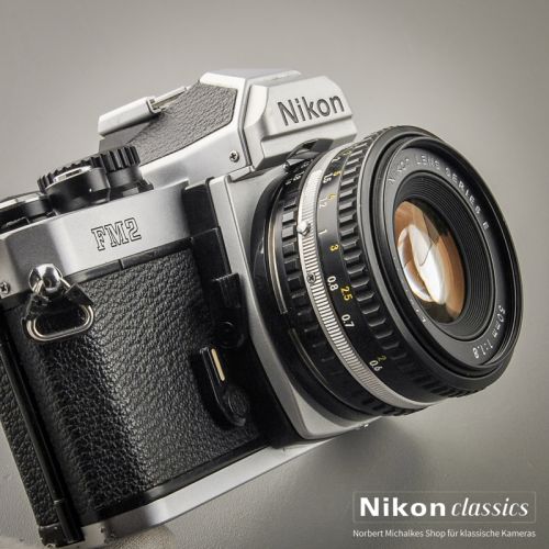 Nikon FM2n with 50/1,8 (Condition A-)