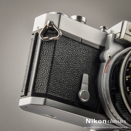 Nikkormat FTN mit Nikkor 50/1,4 (Zustand A-)