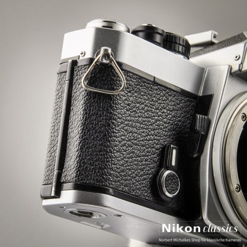Nikon FE (Condition A-)