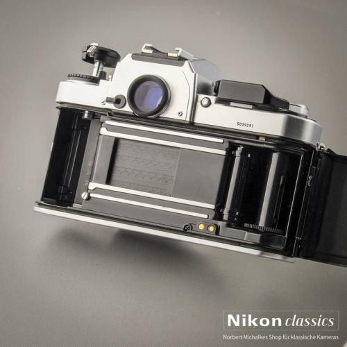 Nikon FA mit 50/1,8 (Zustand A/A-)