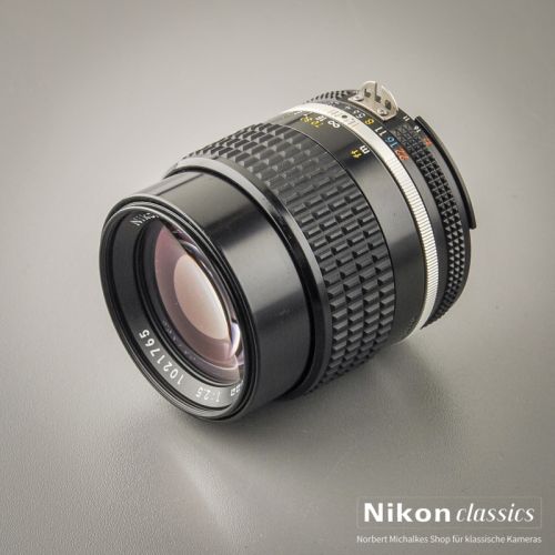 Nikon Nikkor 105/2,5 AIS (Condition A/A-)