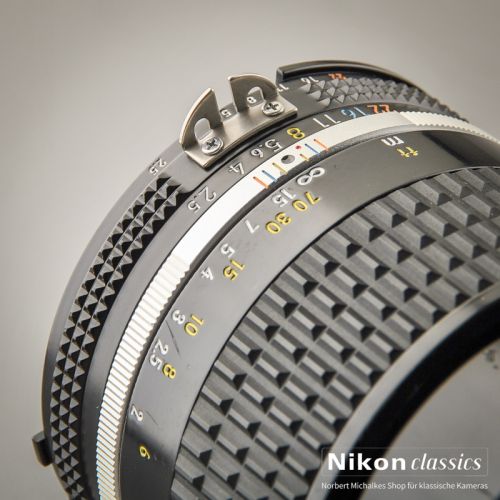 Nikon Nikkor 105/2,5 AIS (Condition A/A-)
