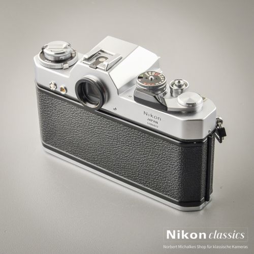 Nikkormat EL (Condition A/A-)