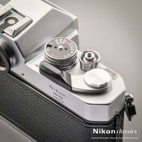 Nikkormat EL (Condition A/A-)