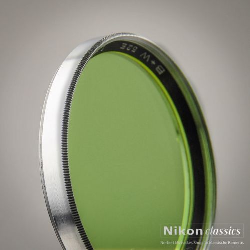 B+W Filter 52mm 060 yellowgreen "chrome"