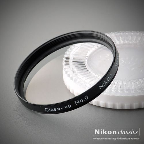 NikonClose-up attachment lens No.0 (0.7 Diopter),  52mm
