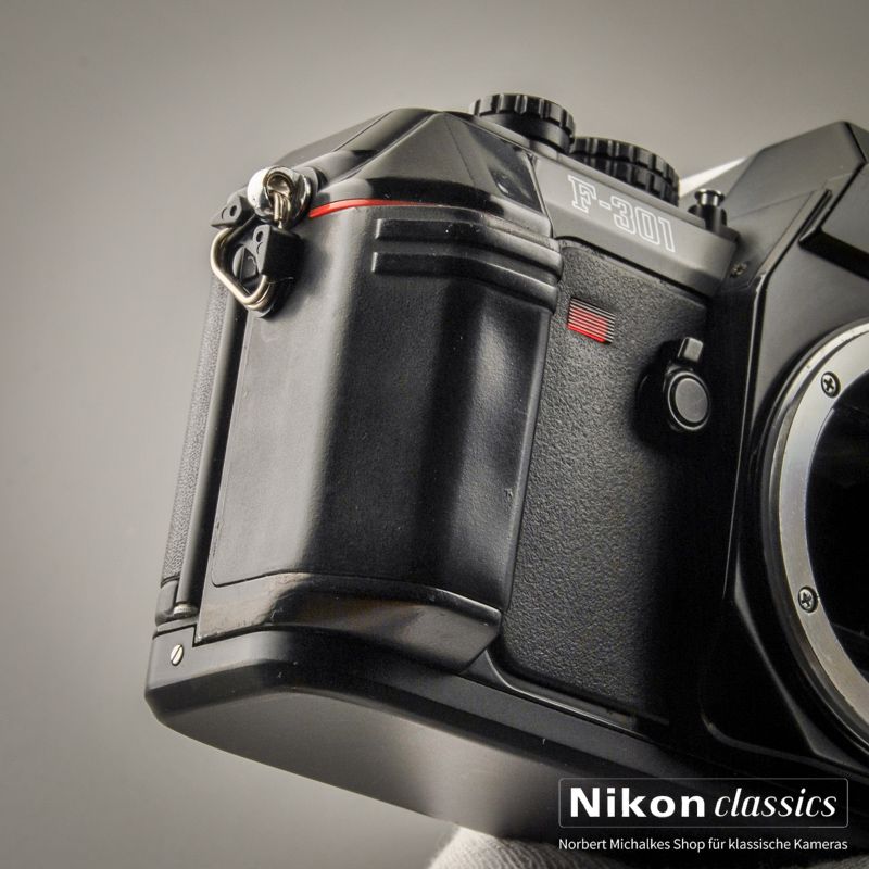 Nikon F301 (Zustand A-)